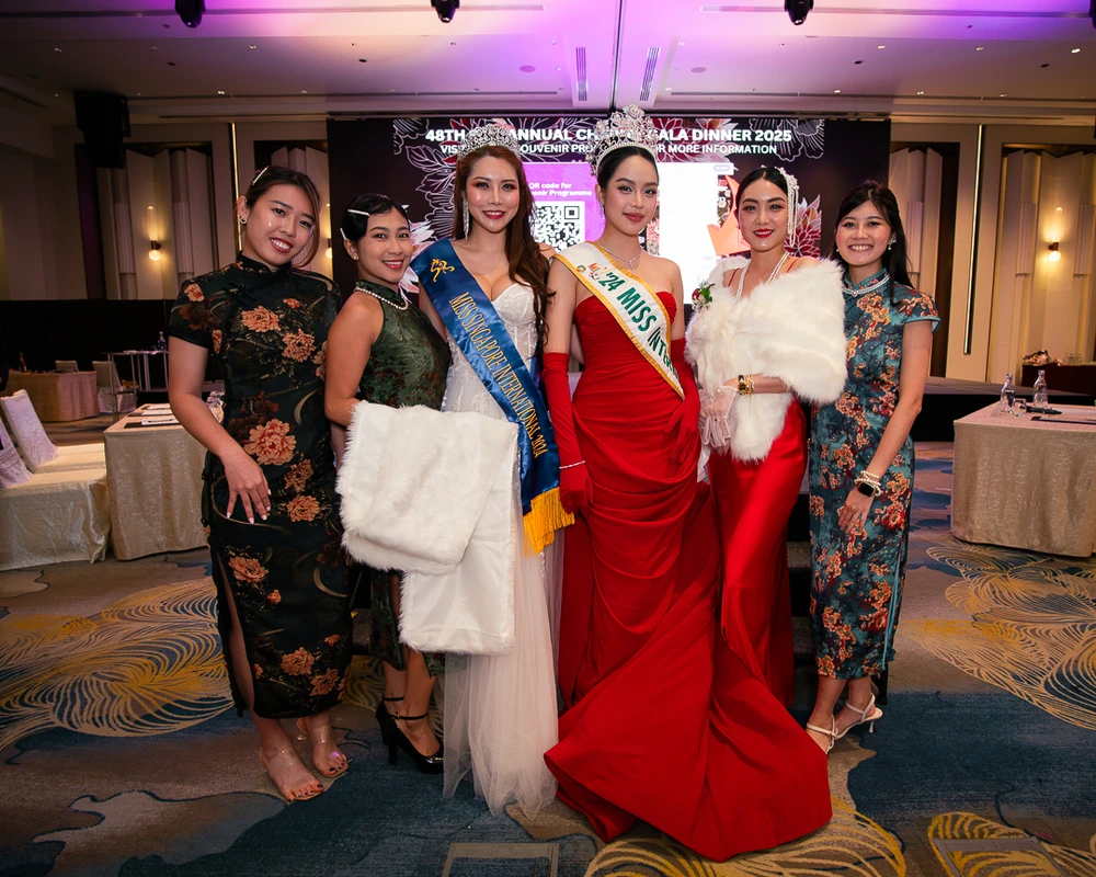 Miss Singapore Pageant International 2025 contestants group photo