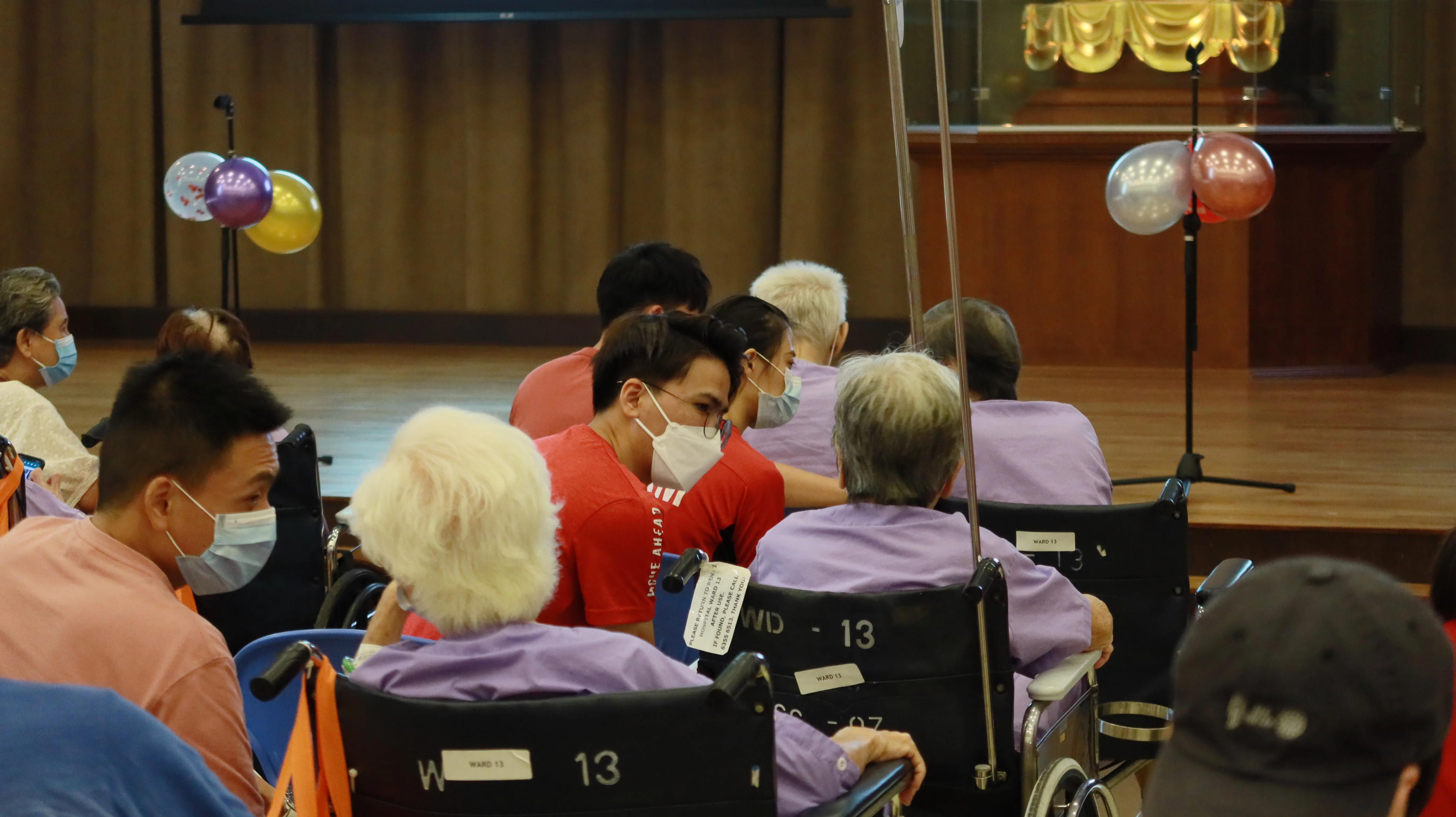 SWA members with Ren Ci Hospital seniors